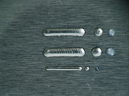 <a href='http://m.02369.net/product/3.htm' class='text_a'>模具激光焊機(jī)</a>修復(fù)鏡面模具效果